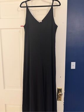 Athleta Black V-Neck onesie - Women's